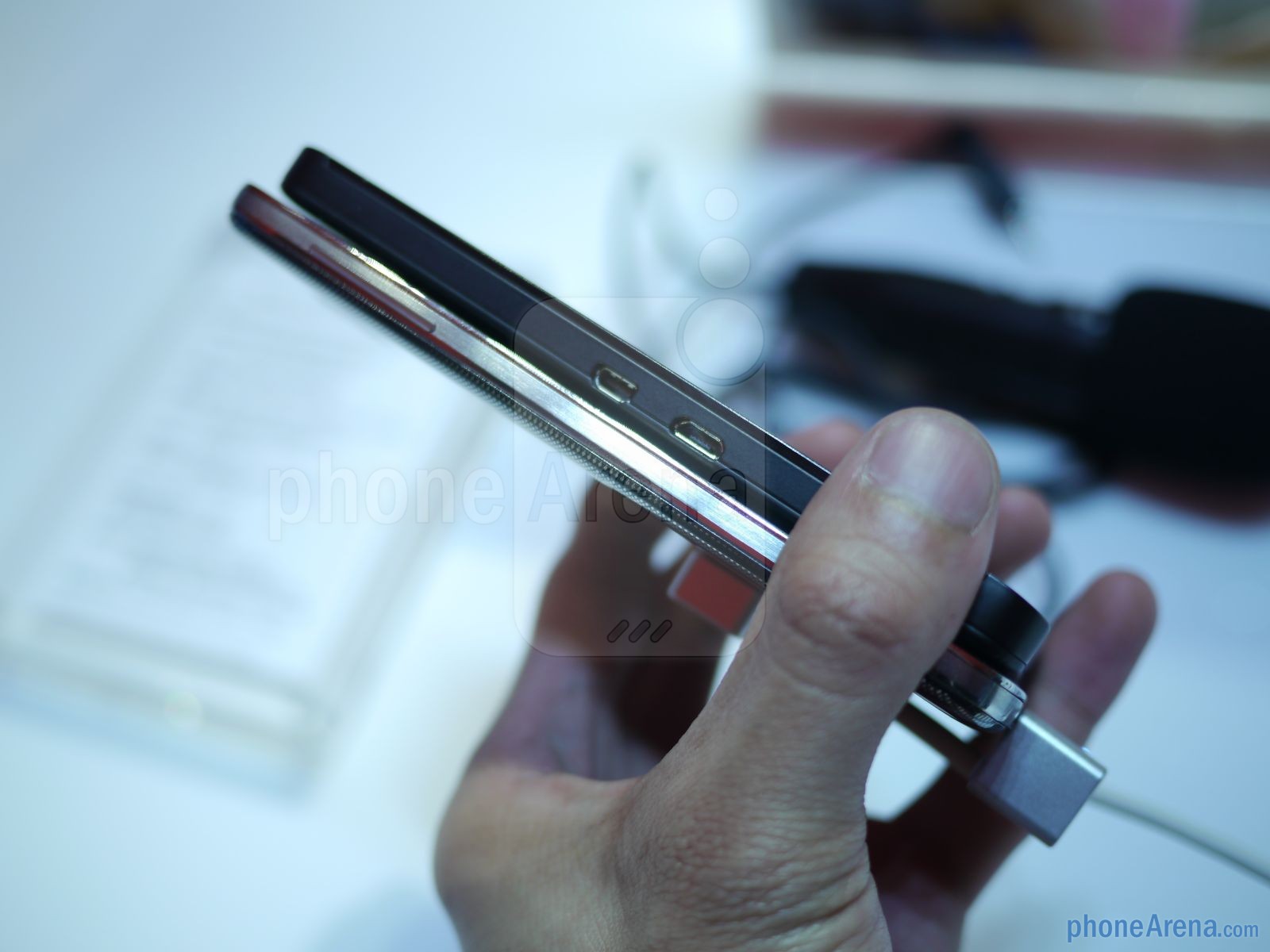 Samsung Galaxy S4 vs BlackBerry Z10: Cuộc chiến chưa cân sức 7