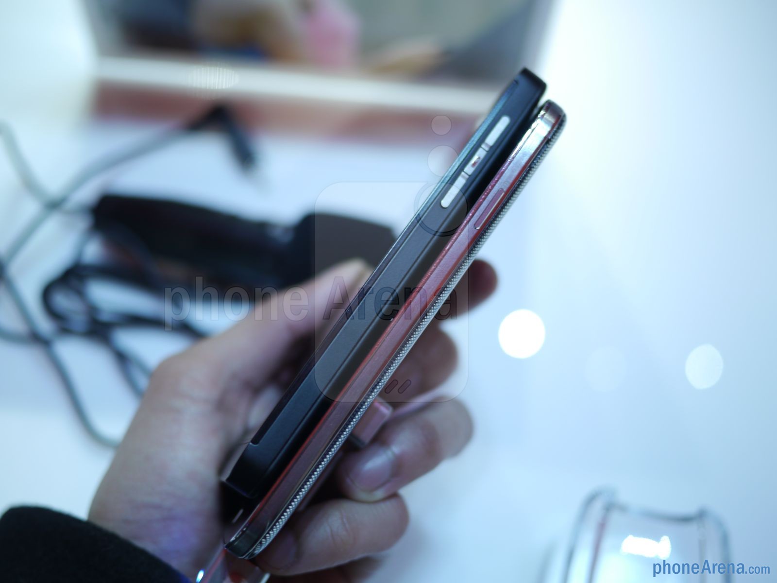 Samsung Galaxy S4 vs BlackBerry Z10: Cuộc chiến chưa cân sức 8