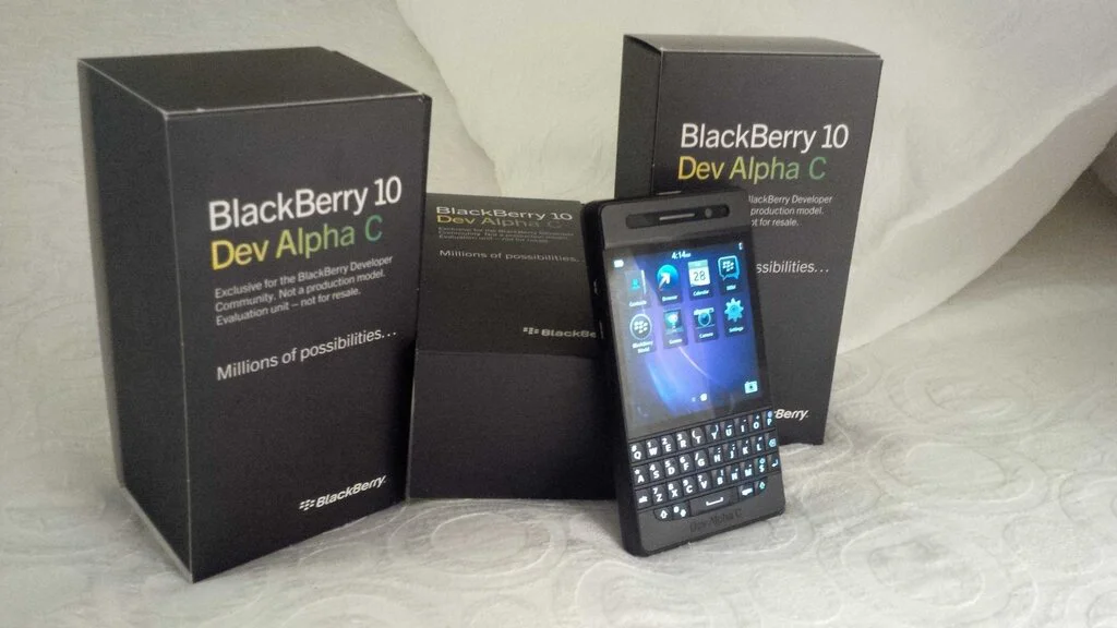 BlackBerry 10 Dev Alpha C: Con lai giữa Z10 và Q10 đang được thử nghiệm 1