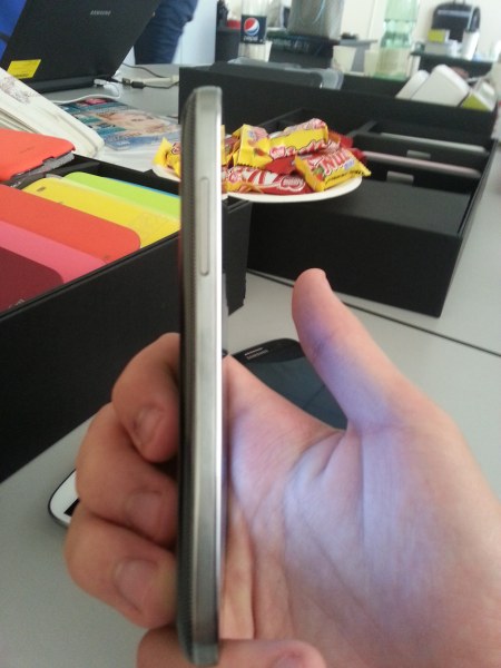 Hé lộ phiên bản "mini" của Samsung Galaxy S4 4
