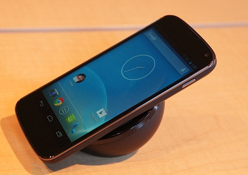Nexus 4 xách tay rớt giá mạnh tại Việt Nam 2