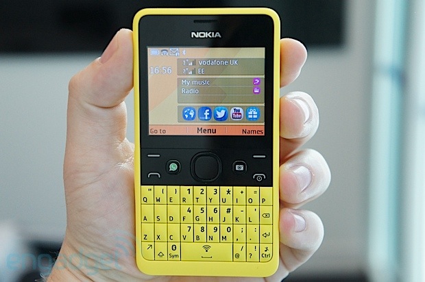 Asha 210: Điện thoại giá rẻ rực rỡ với bàn phím QWERTY vật lý 1