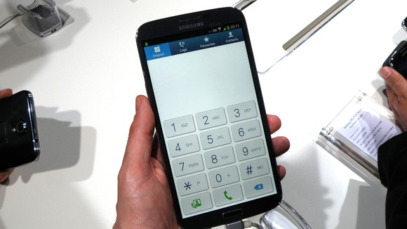 Samsung Galaxy Mega 6.3: To lớn nhưng không khác biệt 10