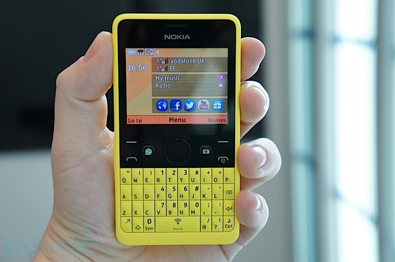 Nokia Asha 210: Giá rẻ trong một thiết kế cao cấp 2