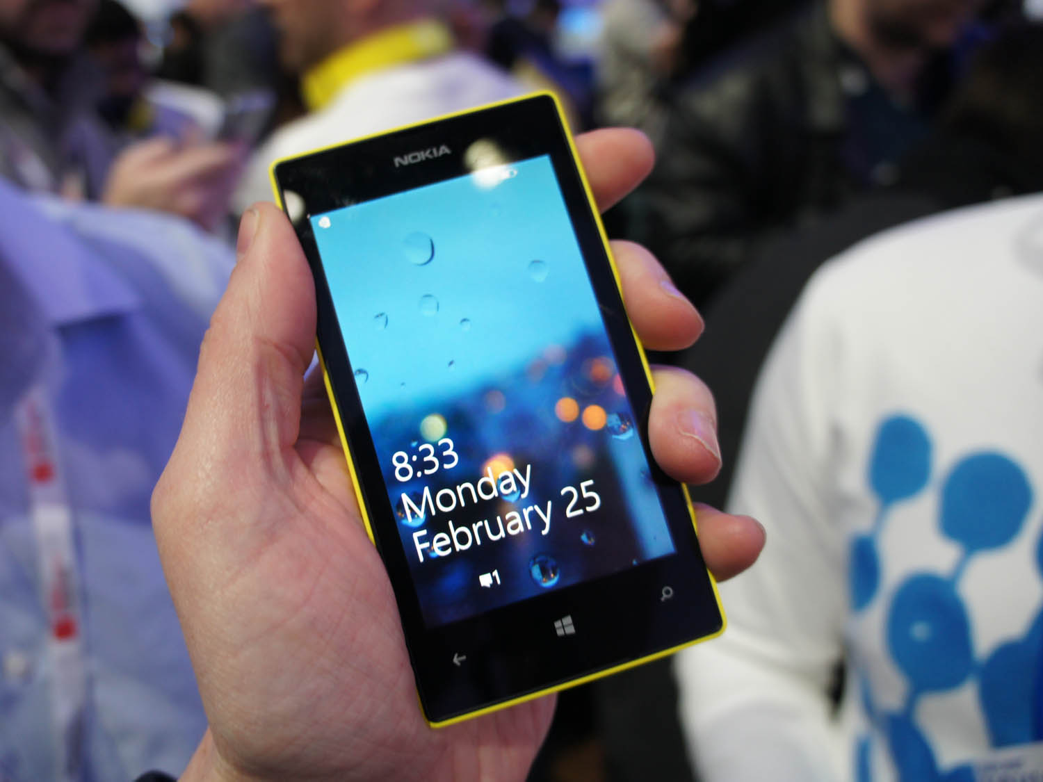 HTC Rhyme vs Lumia 520: Chọn smartphone nào trong tầm giá 4 triệu đồng? 2