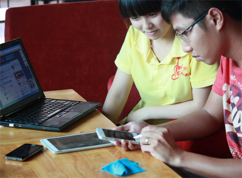 Lợi v&agrave; hại khi phủ nano cho điện thoại 1