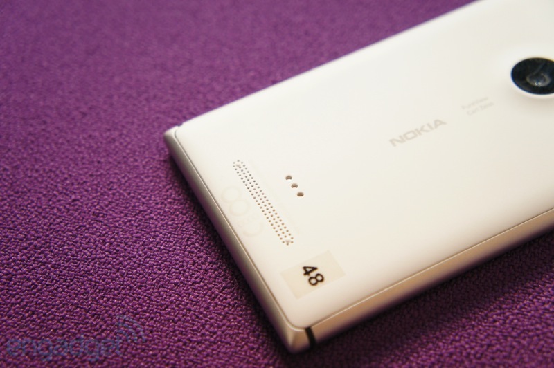 Nokia Lumia 925: Thay đổi thức thời 12