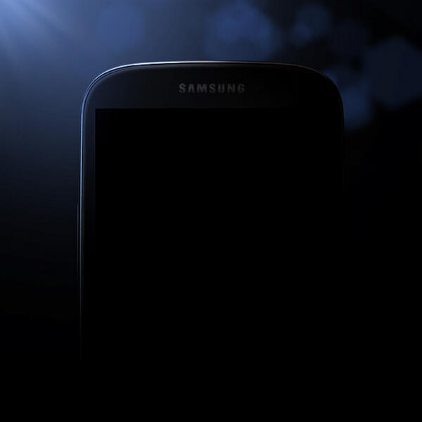 Samsung đăng tải hình ảnh Galaxy S IV 2