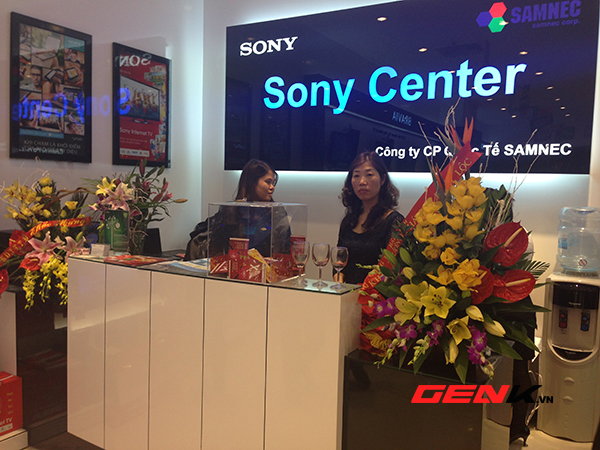 Sony khai trương flagship store ngay giữa trung tâm Vincom 12