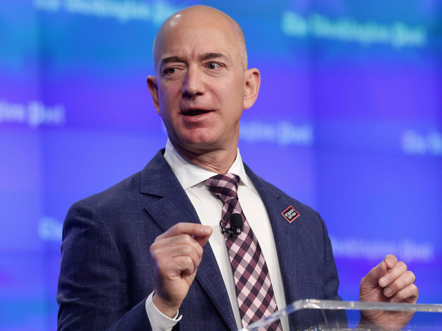  10 tỷ phú kiếm được nhiều tiền nhất tuần qua: Jeff Bezos và vợ cũ ‘bỏ túi’ gần 12 tỷ USD  - Ảnh 1.