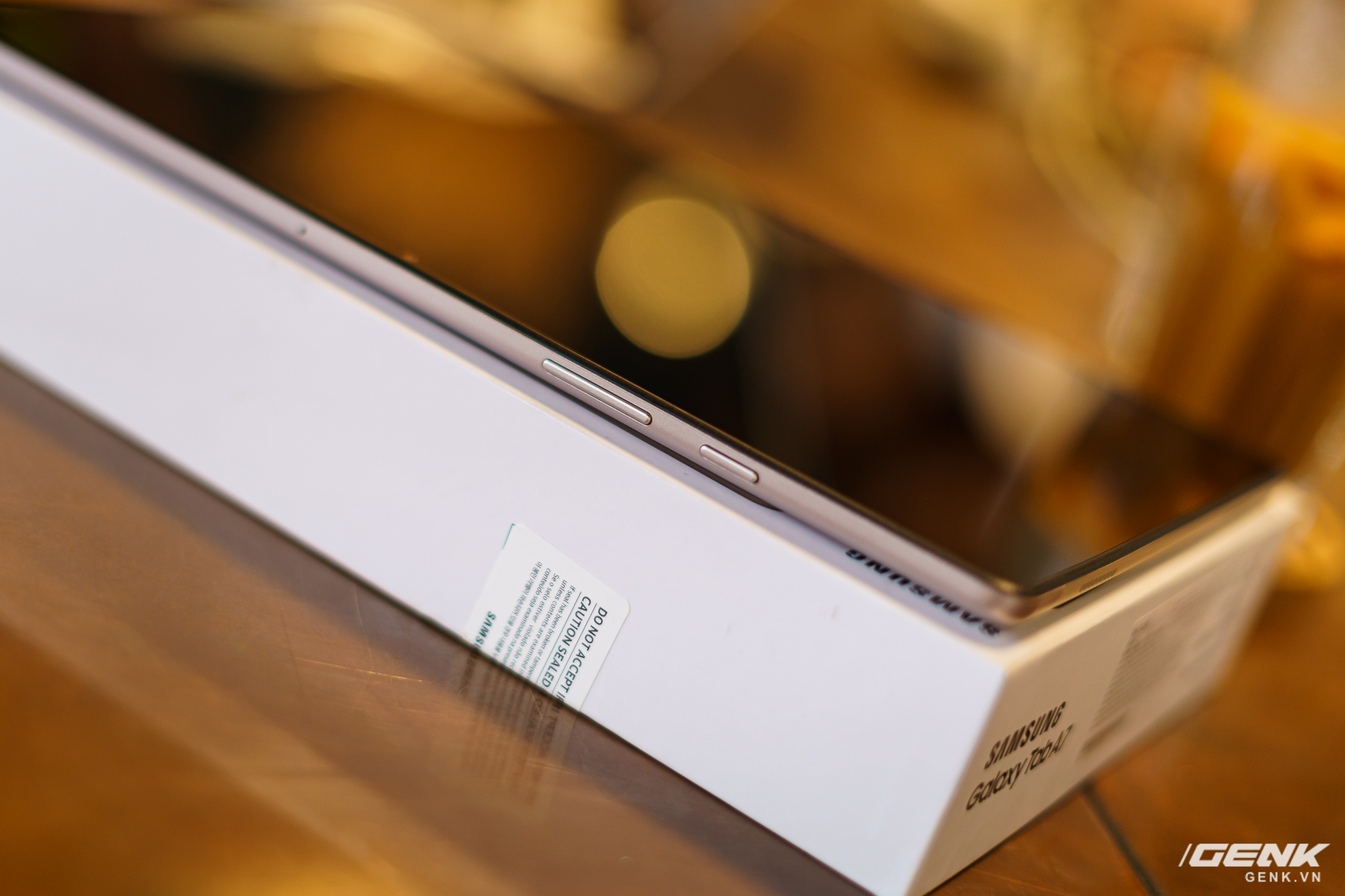 Mở hộp Samsung Galaxy Tab A7: thiết kế pha lẫn hoài cổ và hiện đại, loa là điểm mạnh - Ảnh 13.