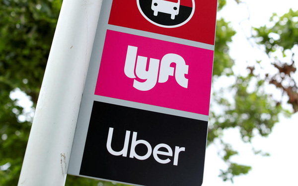 Uber và Lyft phải công nhận tài xế là nhân viên chứ không phải ‘đối tác độc lập’ - Ảnh 1.