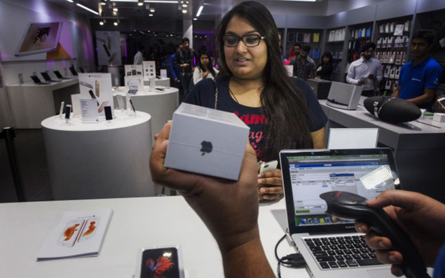  Một loạt công ty lắp ráp iPhone được cấp phép ở Ấn Độ trong kế hoạch trị giá 143 tỷ USD - Ảnh 1.