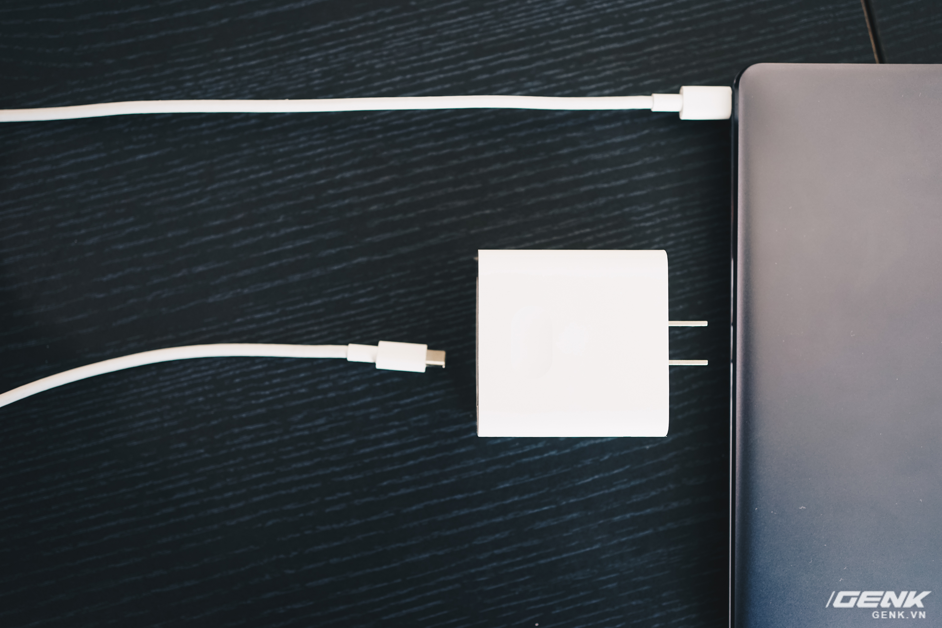 Đánh giá Huawei MateBook 13: Ultrabook tốt nếu người dùng chấp nhận vượt qua rào cản thương hiệu (và thời lượng pin tệ hại) - Ảnh 13. Đánh giá Huawei MateBook 13: Ultrabook tốt nếu người dùng chấp nhận vượt qua rào cản thương hiệu (và thời lượng pin tệ hại) - Ảnh 13.