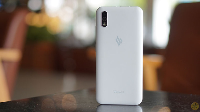  Viettel bắt tay VinSmart phổ cập smartphone toàn dân với giá chỉ 600 ngàn đồng - Ảnh 2.