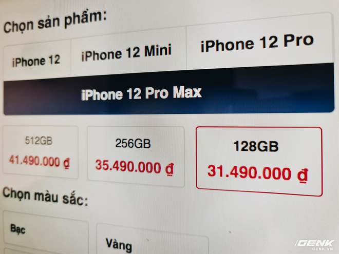 Bỏ tiền mua suất cọc của người khác để được mua iPhone 12 sớm [HOT]