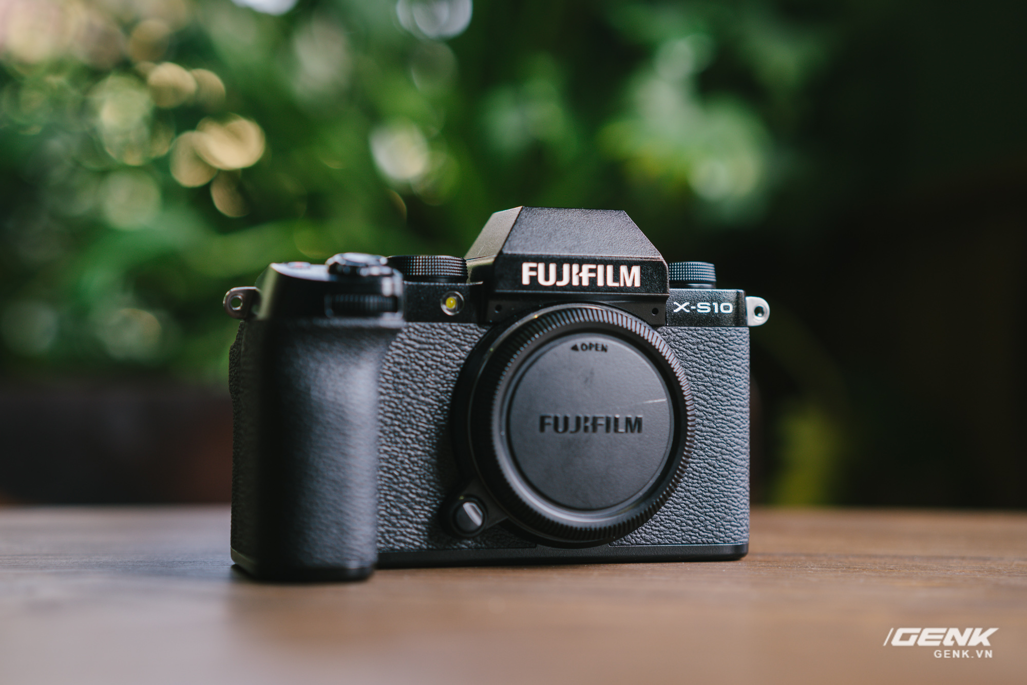 FUJIFILM X-S10 ダブルズームレンズキット 日本製 - デジタルカメラ