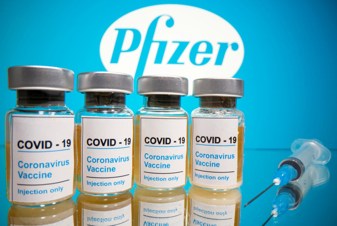 Nóng: Đã có quốc gia đầu tiên trên thế giới phê duyệt vaccine COVID-19 của Pfizer - Ảnh 1.