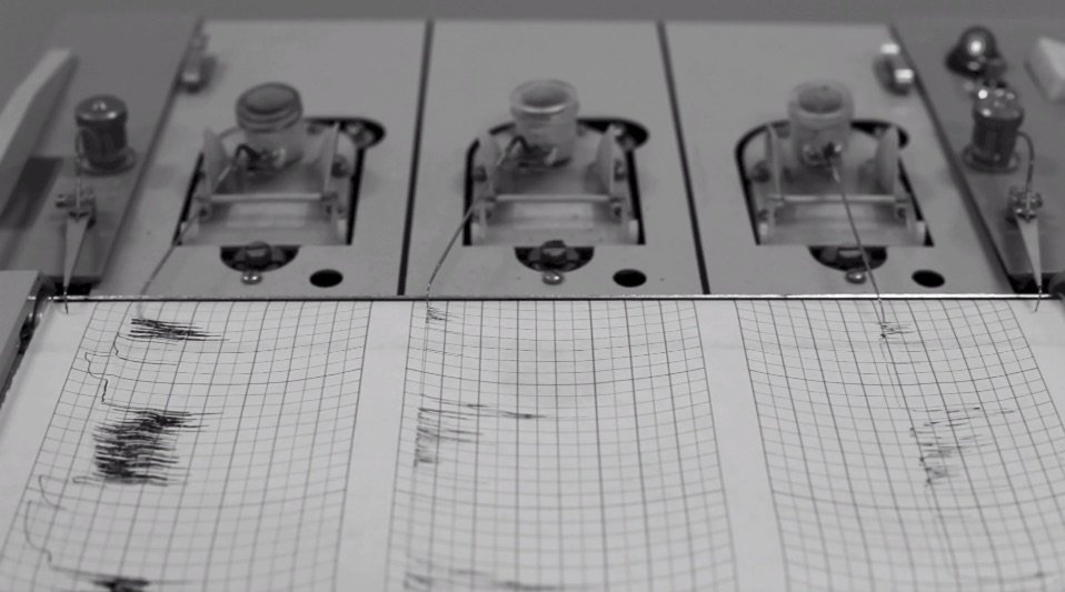 Những chiếc hố khoan sâu nhất thế giới, cùng cuộc đua vào sâu trong lòng đất giữa các quốc gia - Ảnh 9. Những chiếc hố khoan sâu nhất thế giới, cùng cuộc đua vào sâu trong lòng đất giữa các quốc gia - Ảnh 9.