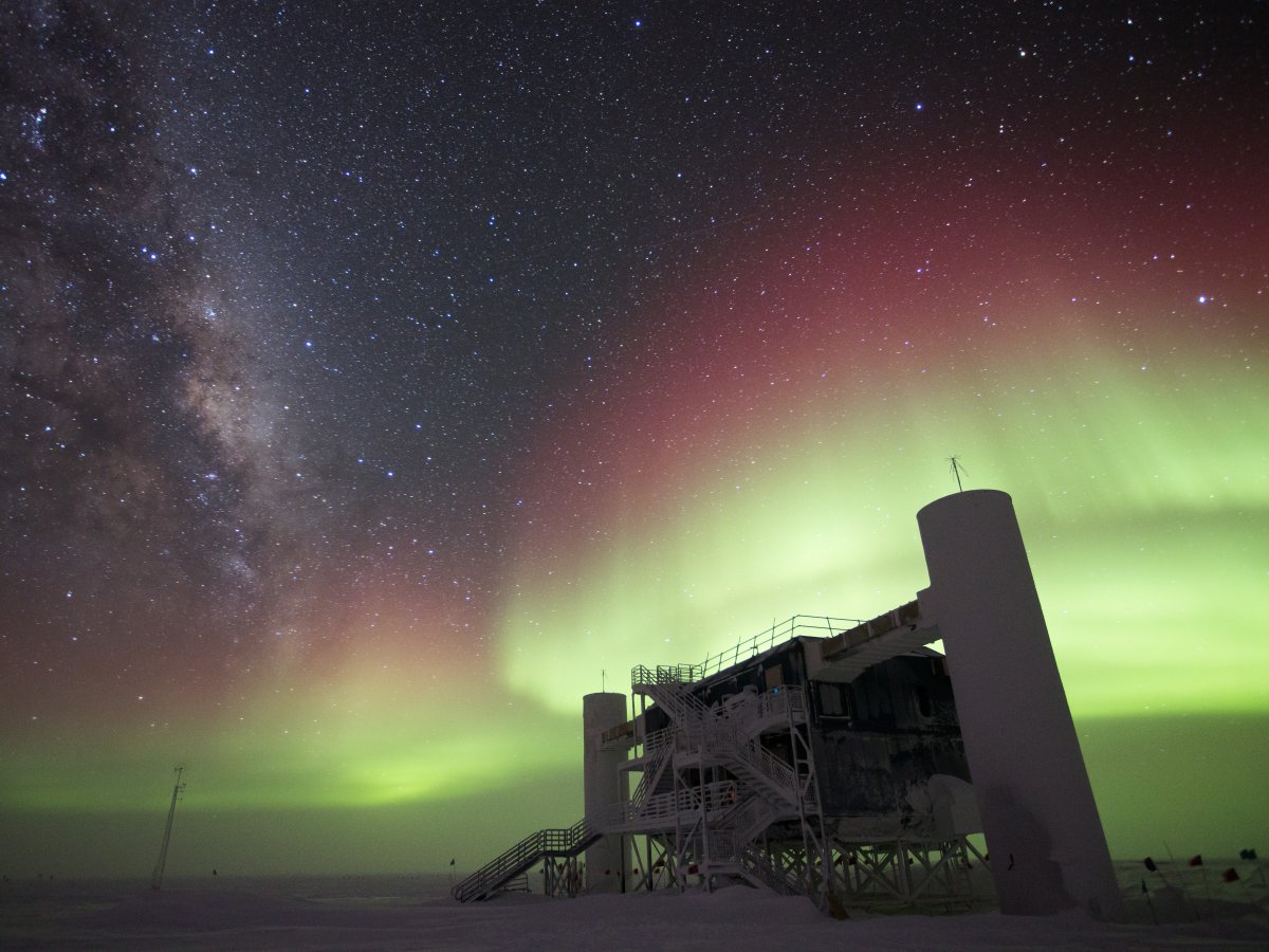 Những chiếc hố khoan sâu nhất thế giới, cùng cuộc đua vào sâu trong lòng đất giữa các quốc gia - Ảnh 15. Những chiếc hố khoan sâu nhất thế giới, cùng cuộc đua vào sâu trong lòng đất giữa các quốc gia - Ảnh 15.