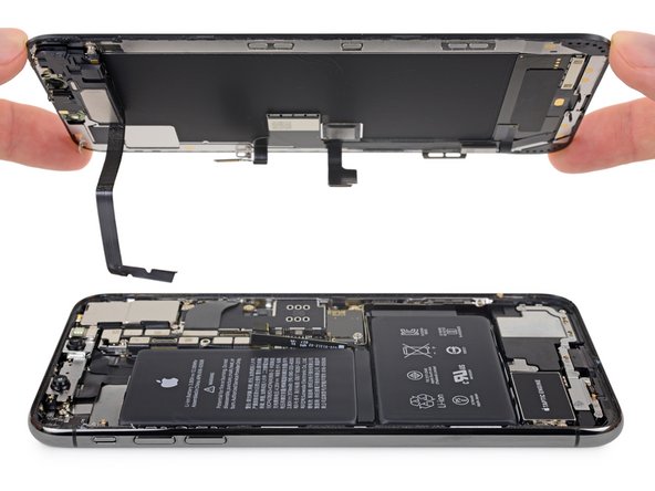 Apple bắt đầu tạo ra trở ngại cho bên sửa chữa thứ ba trong việc thay thế màn hình iPhone từ năm 2017 (Ảnh: iFixit)