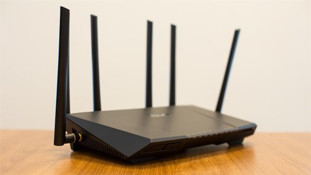 Quá đông người sử dụng Internet ở nhà? Đây là những cách để Wi-Fi nhà bạn khó bị sập hơn trong 15 ngày tới - Ảnh 3.