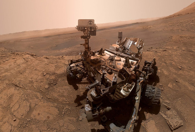 Kỹ sư NASA ngồi nhà điều khiển robot thăm dò trên Sao Hỏa như thế nào? - Ảnh 1.