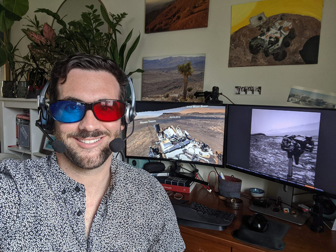 Kỹ sư NASA ngồi nhà điều khiển robot thăm dò trên Sao Hỏa như thế nào? - Ảnh 4.