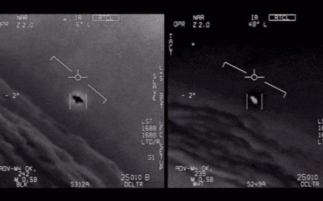 Mỹ giải mật thêm thông tin về UFO: Kích cỡ ngang một chiếc vali, có tốc độ khiến chiến đấu cơ nhanh nhất thế giới phải ngửi khói - Ảnh 3.