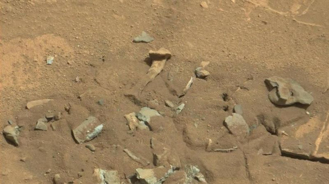  Những hình ảnh kỳ lạ nhất từng được chụp trên sao Hỏa - Ảnh 7.