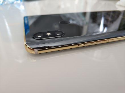 Xiaomi Mi 6 Silver Edition và nguyên mẫu thử nghiệm Mi 7 được đem ra đấu giá với mức giá lên tới hơn 3 tỷ đồng - Ảnh 4.