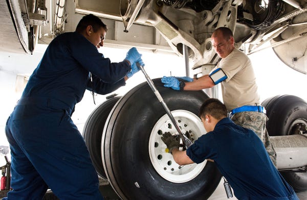  Things not everyone knows about aircraft tires - Photo 10.