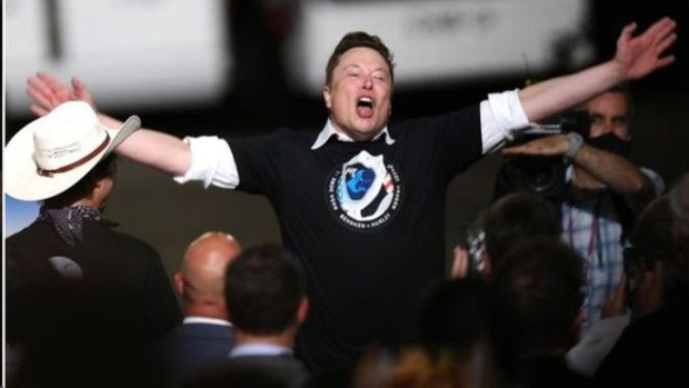 Những tham vọng lạ lùng của tỷ phú Elon Musk: Người đưa cuộc đua vũ trụ trở lại - Ảnh 1.