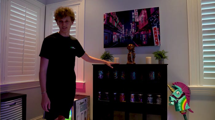 Mời bạn tham quan căn biệt thự triệu đô được 6 streamer Fortnite cùng nhau mua lại để sinh hoạt chung cho vui - Ảnh 10. Mời bạn tham quan căn biệt thự triệu đô được 6 streamer Fortnite cùng nhau mua lại để sinh hoạt chung cho vui - Ảnh 10.