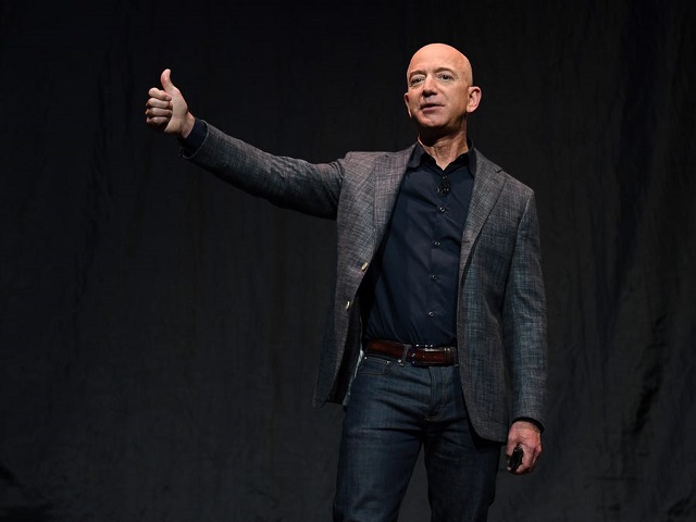 Vì sao với những tỷ phú như Jeff Bezos, mất 8 tỷ USD trong 2 phiên giao dịch không phải là chuyện đáng quan tâm? - Ảnh 1.