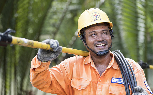 Điện lực Đà Nẵng phát triển hệ thống tra cứu chỉ số điện theo ngày, khách hàng có thể tự theo dõi, kiểm tra tiền điện của mình - Ảnh 1.