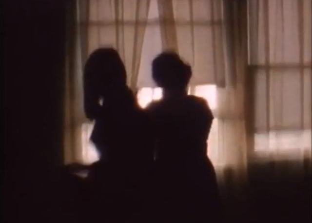 Sau đó, mẹ của Genie được tha bổng mọi tội danh và nuôi dưỡng Genie. Nhưng thật không may, người mẹ này lại cảm thấy việc chăm sóc cô bé quá khó khăn nên đã gửi cô bé cho một cặp cha mẹ nuôi khác.