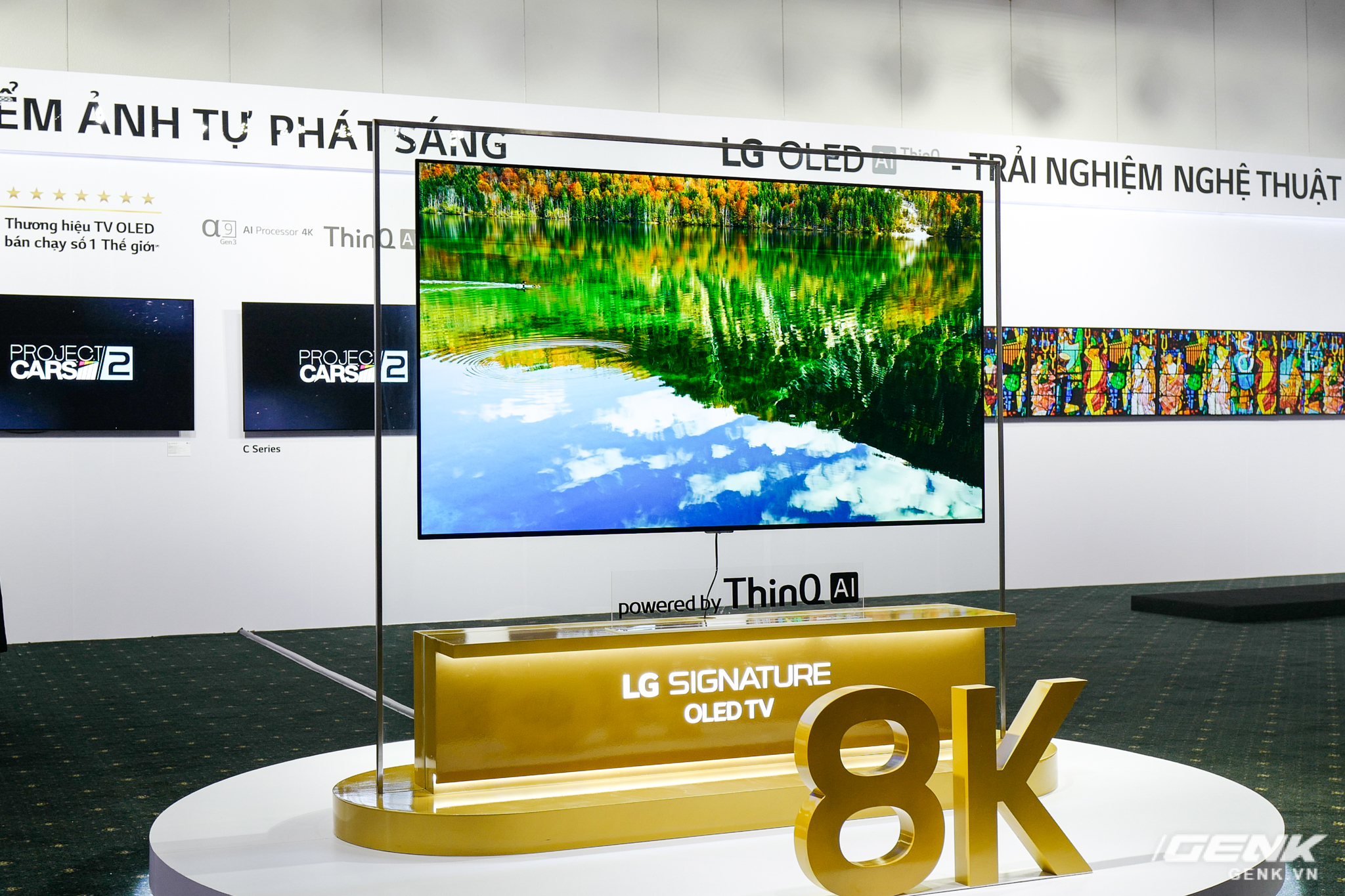 Cận cảnh 2 TV OLED 8K mới nhất của LG: Mỏng, đẹp, giá cũng sang chảnh không  kém