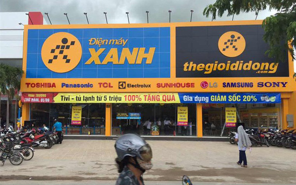  Doanh thu Thế Giới Di Động giảm 17% trong tháng 7/2020, đã có 30 cửa hàng phải đóng cửa do đợt bùng phát dịch Covid-19 mới - Ảnh 1.