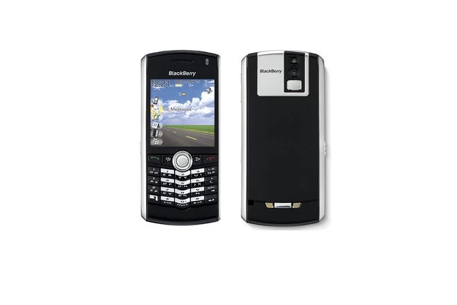 Cùng nhìn lại những chiếc điện thoại BlackBerry tốt nhất đã thay đổi cả thế giới - Ảnh 8.