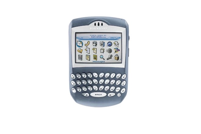 Cùng nhìn lại những chiếc điện thoại BlackBerry tốt nhất đã thay đổi cả thế giới - Ảnh 5.