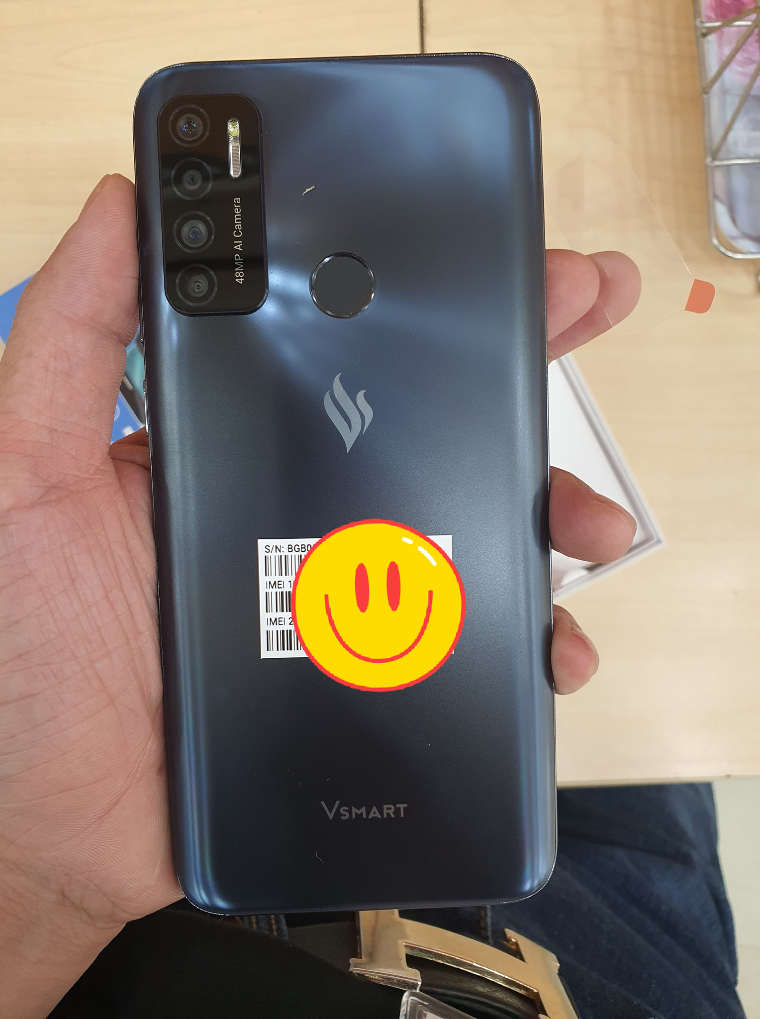 Vsmart Live 4 rò rỉ toàn bộ: Snapdragon 675, pin 5000mAh, 4 camera, màn hình đục lỗ - Ảnh 3. Vsmart Live 4 rò rỉ toàn bộ: Snapdragon 675, pin 5000mAh, 4 camera, màn hình đục lỗ - Ảnh 3.