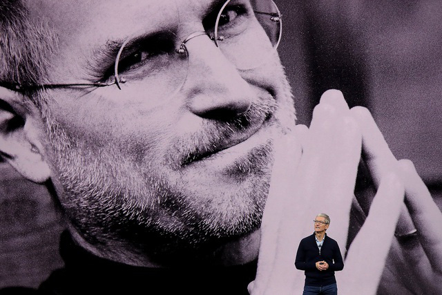 Tim Cook làm gì để biến Apple trở thành cỗ máy “in tiền” vĩ đại nhất lịch sử? - Ảnh 3.