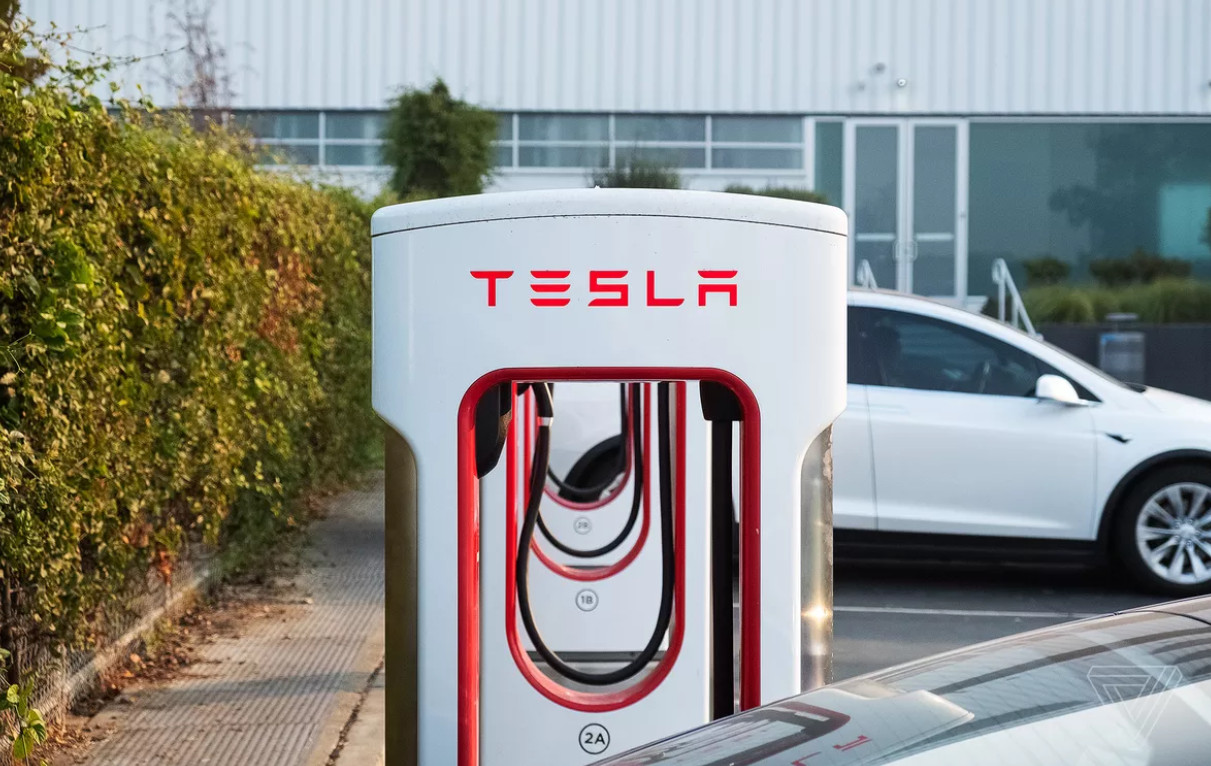 Lỗ hổng phần mềm trong trạm sạc Superchargers của Tesla giúp nhiều chủ xe điện thương hiệu khác hưởng sái - Ảnh 2. Lỗ hổng phần mềm trong trạm sạc Superchargers của Tesla giúp nhiều chủ xe điện thương hiệu khác hưởng sái - Ảnh 2.