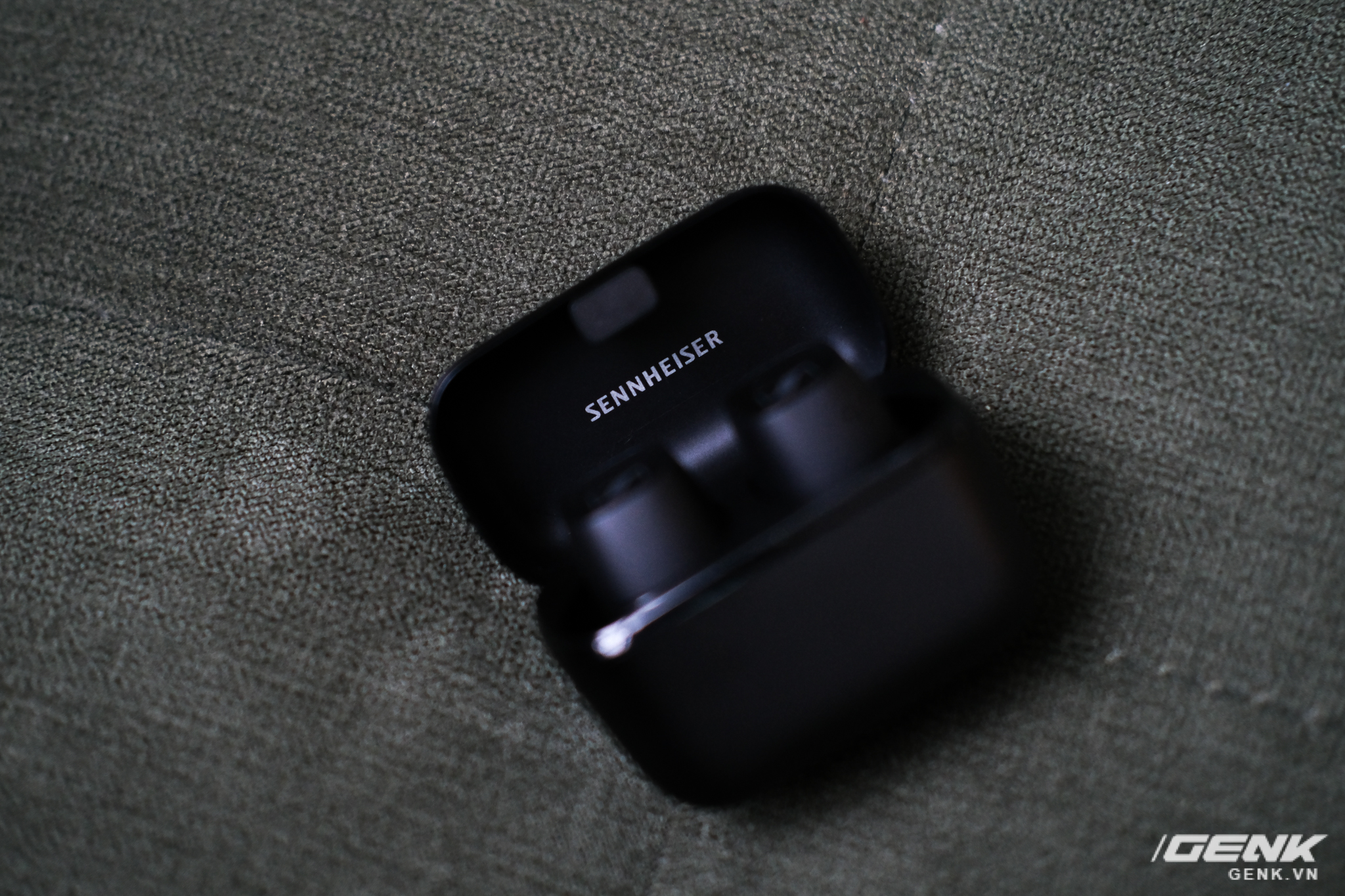 Cận cảnh tai nghe True Wireless tầm trung CX 400BT của Sennheiser: Housing vuông vức, cắt bỏ ANC và kháng nước, giá 5,4 triệu đồng - Ảnh 6. Cận cảnh tai nghe True Wireless tầm trung CX 400BT của Sennheiser: Housing vuông vức, cắt bỏ ANC và kháng nước, giá 5,4 triệu đồng - Ảnh 6.