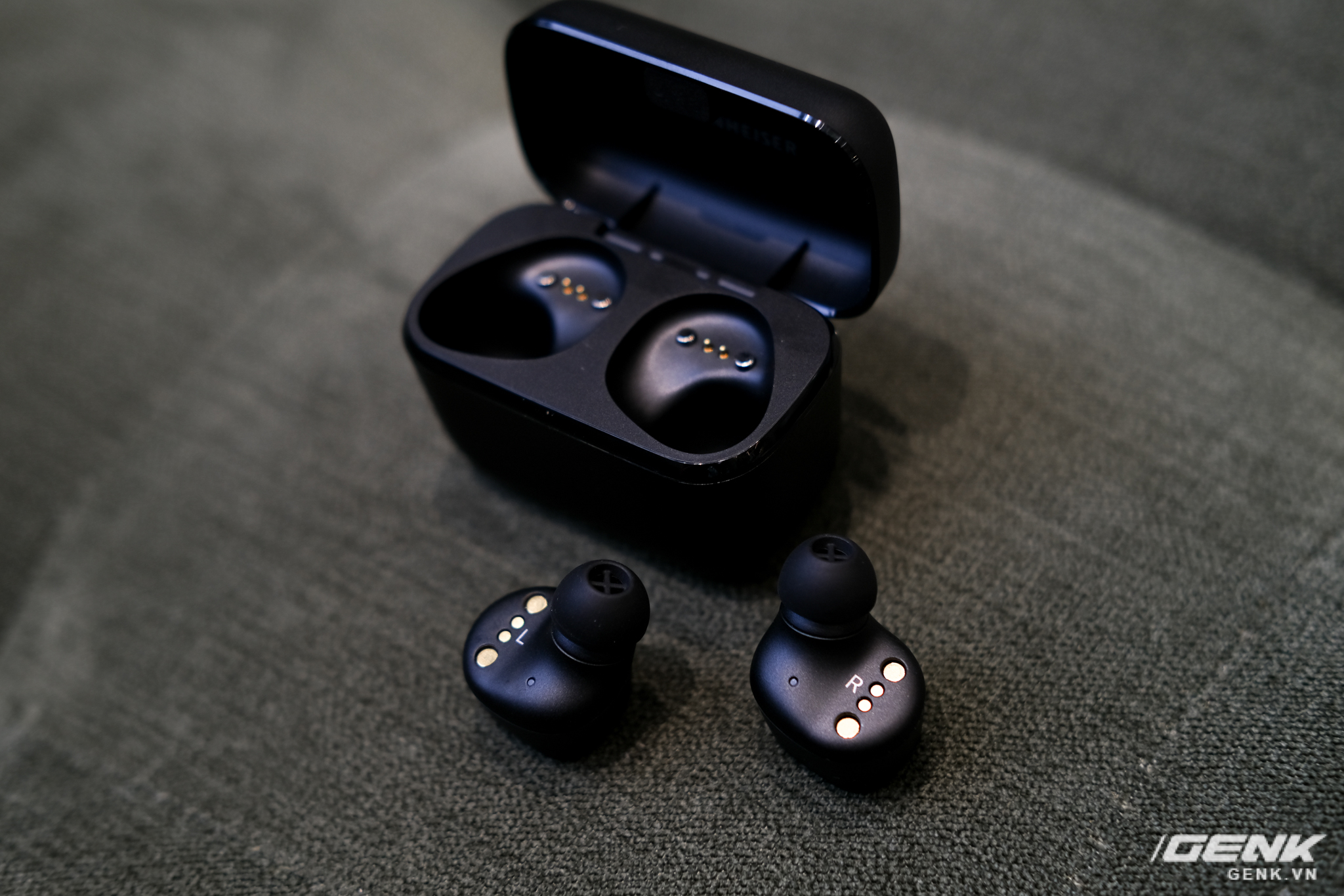 Cận cảnh tai nghe True Wireless tầm trung CX 400BT của Sennheiser: Housing vuông vức, cắt bỏ ANC và kháng nước, giá 5,4 triệu đồng - Ảnh 7. Cận cảnh tai nghe True Wireless tầm trung CX 400BT của Sennheiser: Housing vuông vức, cắt bỏ ANC và kháng nước, giá 5,4 triệu đồng - Ảnh 7.