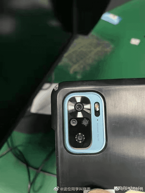 Đây là những hình ảnh đầu tiên về Redmi K40: Sẽ có 2 phiên bản, thiết kế mới, trang bị chip Snapdragon 888 - Ảnh 2.