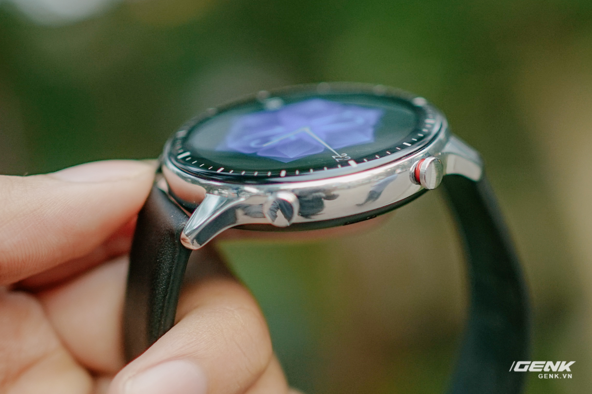 Trên tay Amazfit GTR 2 phiên bản quốc tế: Thiết kế ổn, nhiều tính năng theo dõi sức khoẻ, có tiếng Việt đầy đủ, pin 14 ngày, giá từ 3.89 triệu đồng - Ảnh 3. Trên tay Amazfit GTR 2 phiên bản quốc tế: Thiết kế ổn, nhiều tính năng theo dõi sức khoẻ, có tiếng Việt đầy đủ, pin 14 ngày, giá từ 3.89 triệu đồng - Ảnh 3.