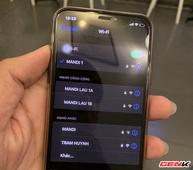 Cách chia sẻ mật khẩu Wi-Fi mà không cần trải qua bước nhập mật khẩu trên iPhone - Ảnh 7.