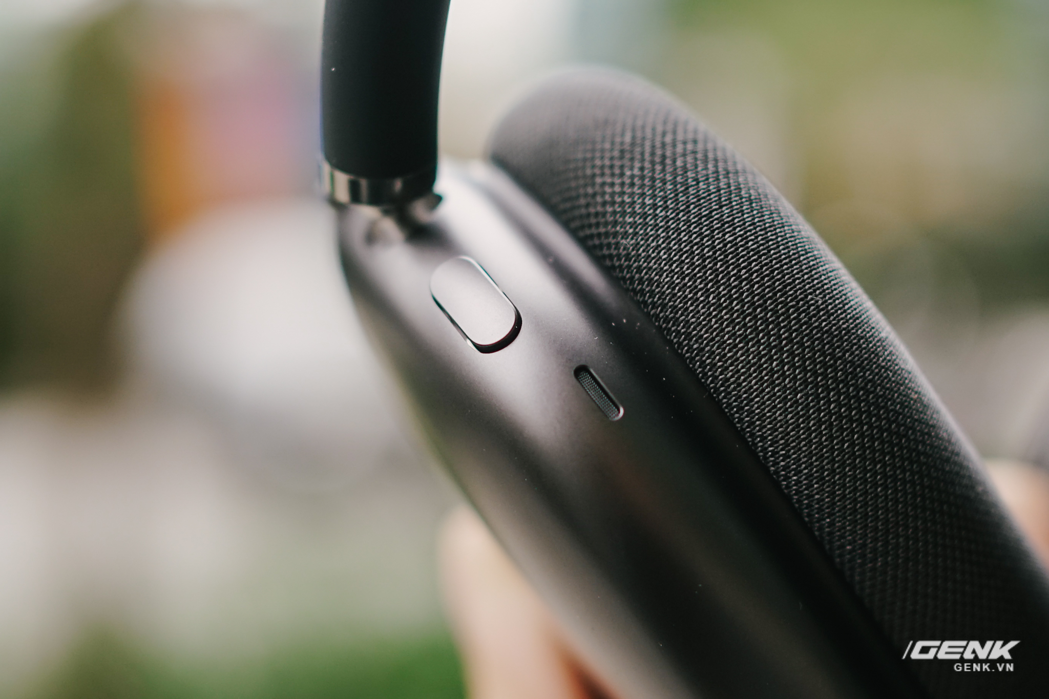 Trên tai AirPods Max: Thiết kế thông minh và cao cấp, đeo thoải mái, giá chính hãng 13 triệu đồng - Ảnh 14. Trên tai AirPods Max: Thiết kế thông minh và cao cấp, đeo thoải mái, giá chính hãng 13 triệu đồng - Ảnh 14.